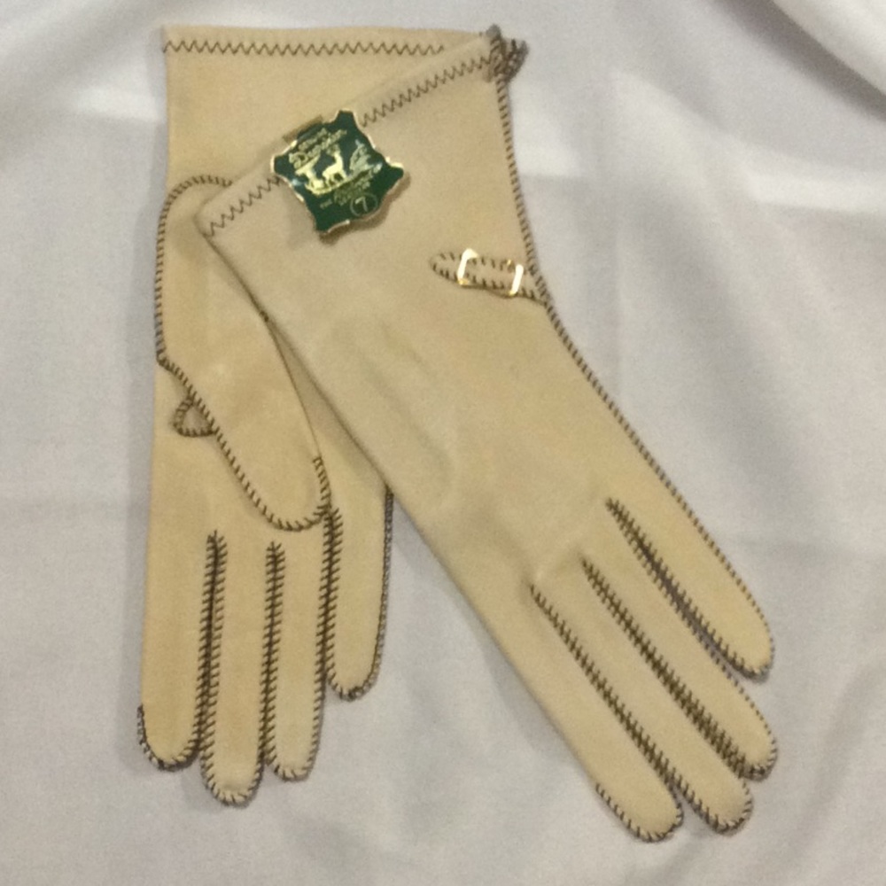 Genuine Deerskin gloves the Aristocrat of leathers